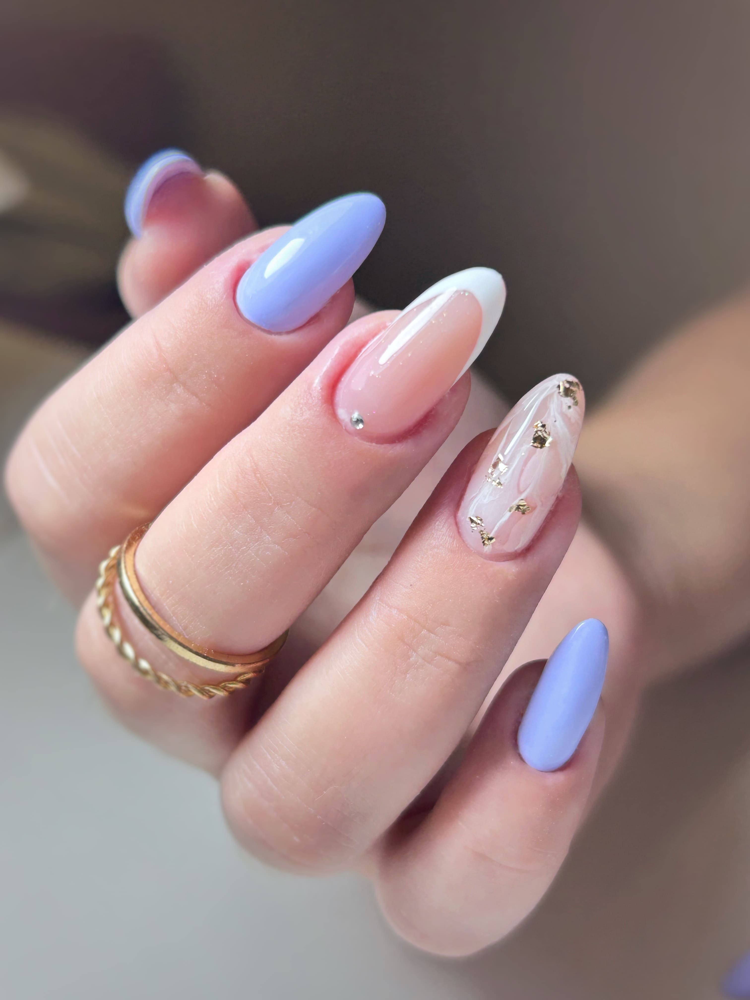 Alongamento em fibra + esmaltação em gel